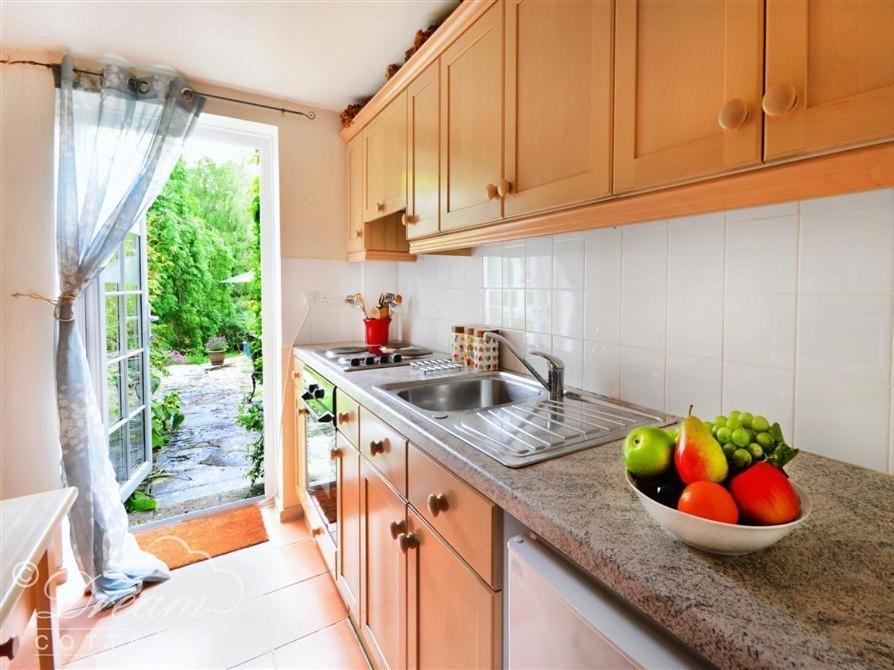 Sixpenny Cottage Upwey Екстер'єр фото